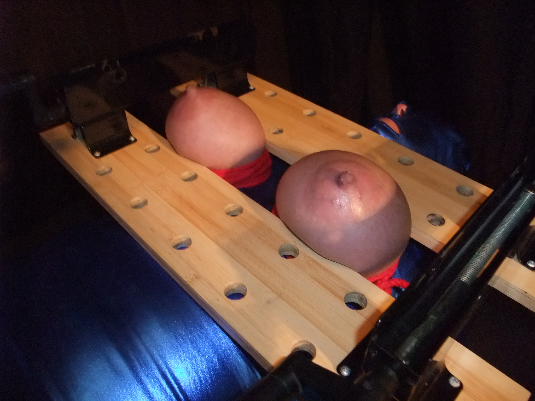 rifran squashed tits