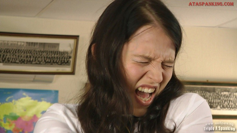 Kami Robertson, stinging teenage memories