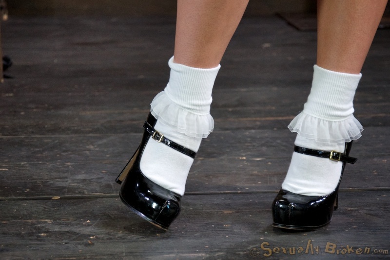 Extreme sex with a submissive redhead cutie