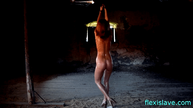 Skinny BDSM model Lea Tyron whipped