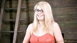 Flexy chained slut used for oral sex in the dungeon